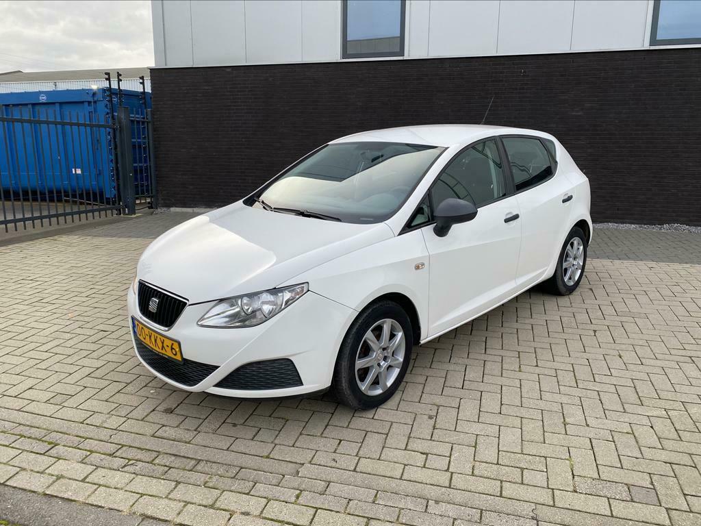 Bedrijfsomschrijving Op de grond Diplomatie VERKOCHT Seat Ibiza uitvoering 1.2 5 deurs 2010 - RDC Auto's